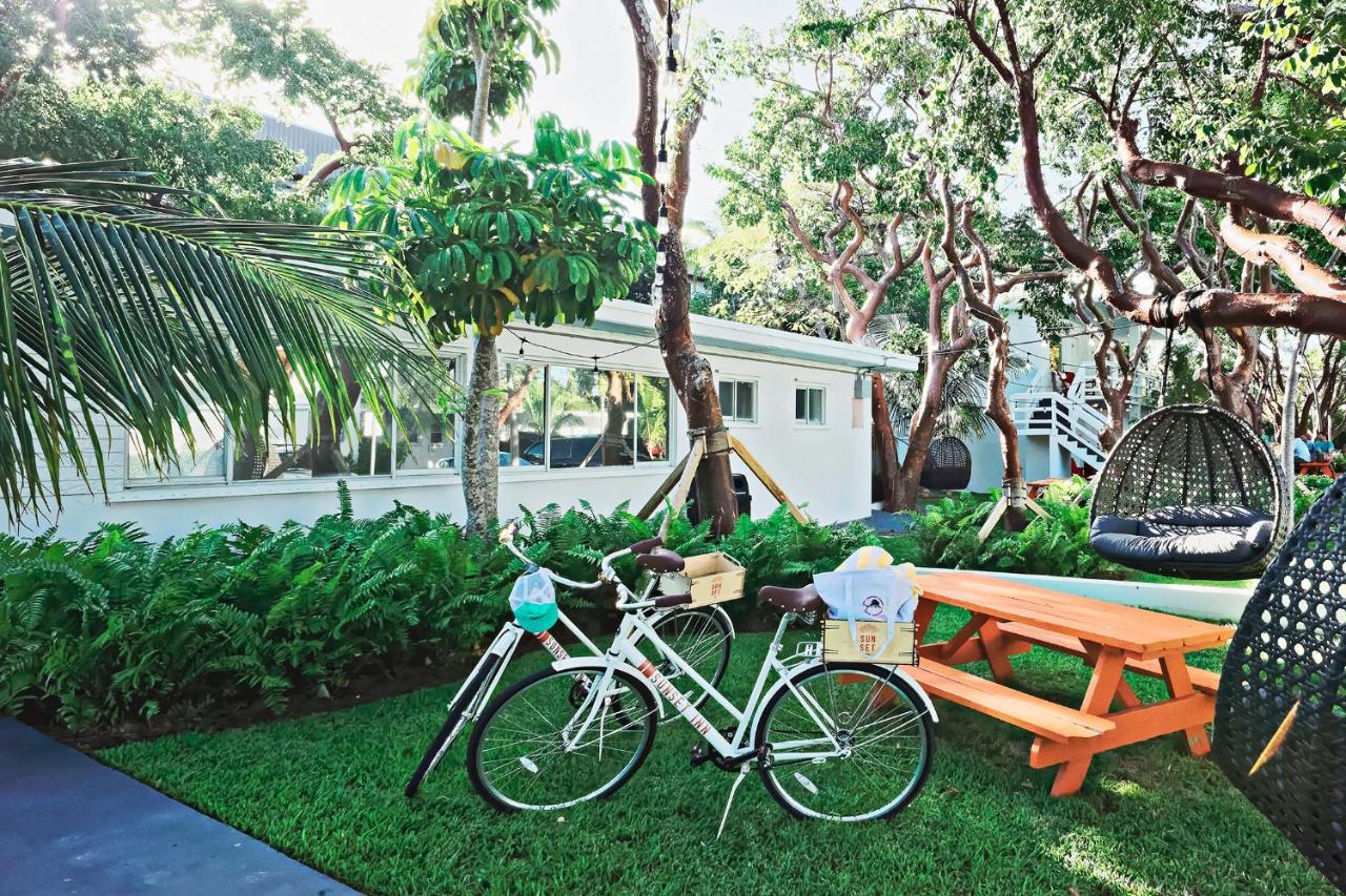 Sunset Inn اسلامورادا المظهر الخارجي الصورة